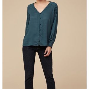 Amour Vert Briar Textured Tencel Blouse